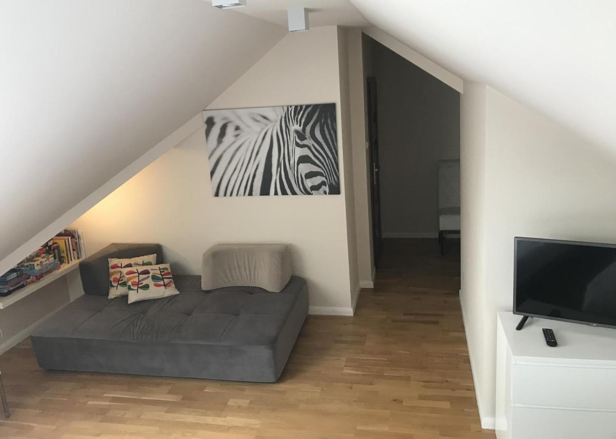 Beige Apartment *